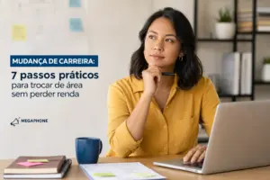 Mulher trabalhando em laptop com título sobre mudança de carreira